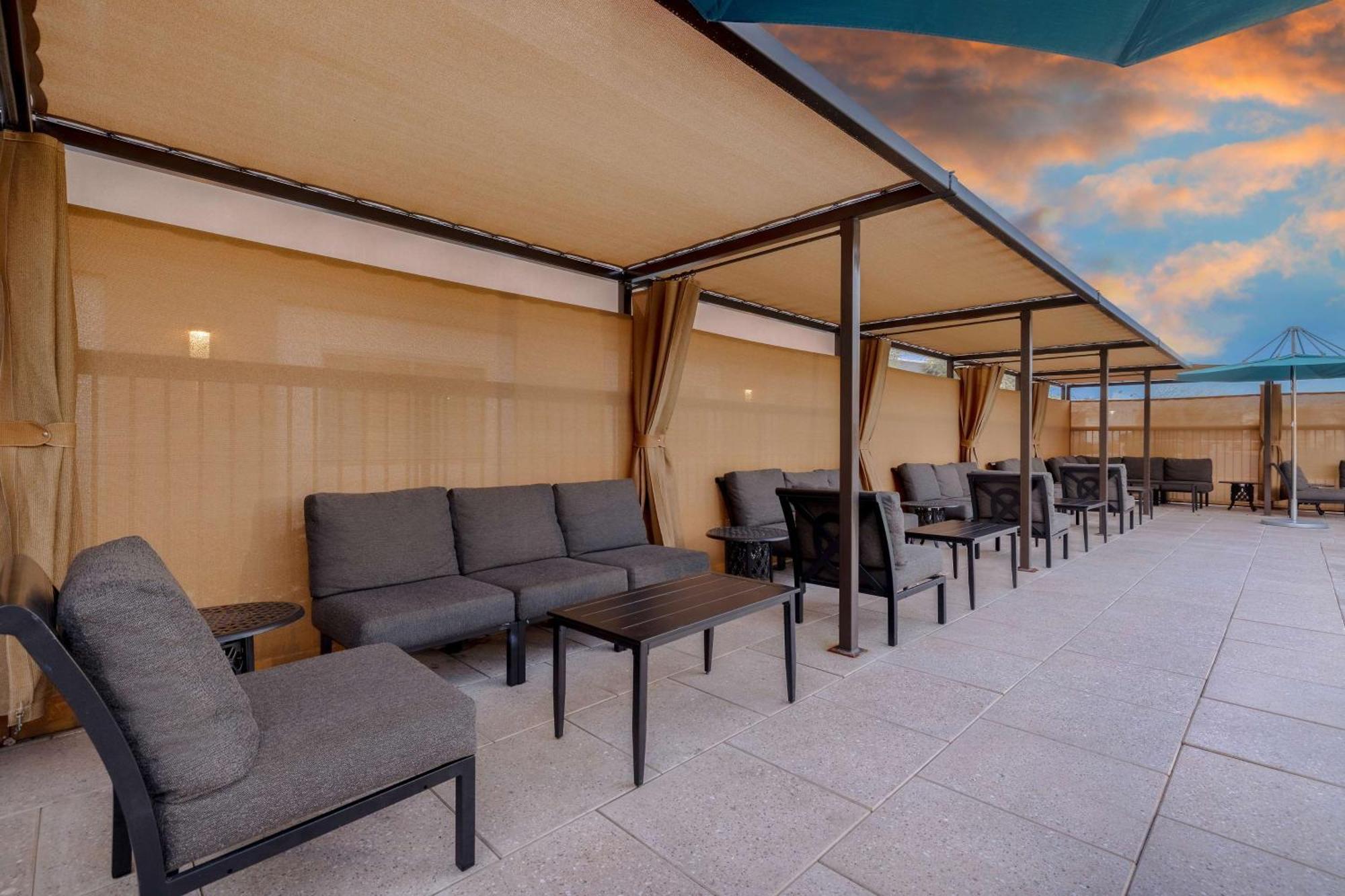 Aiden By Best Western Scottsdale North Exterior photo